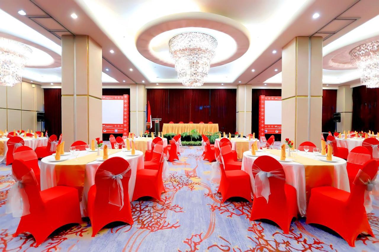 Swiss-Belhotel Ambon Exterior foto