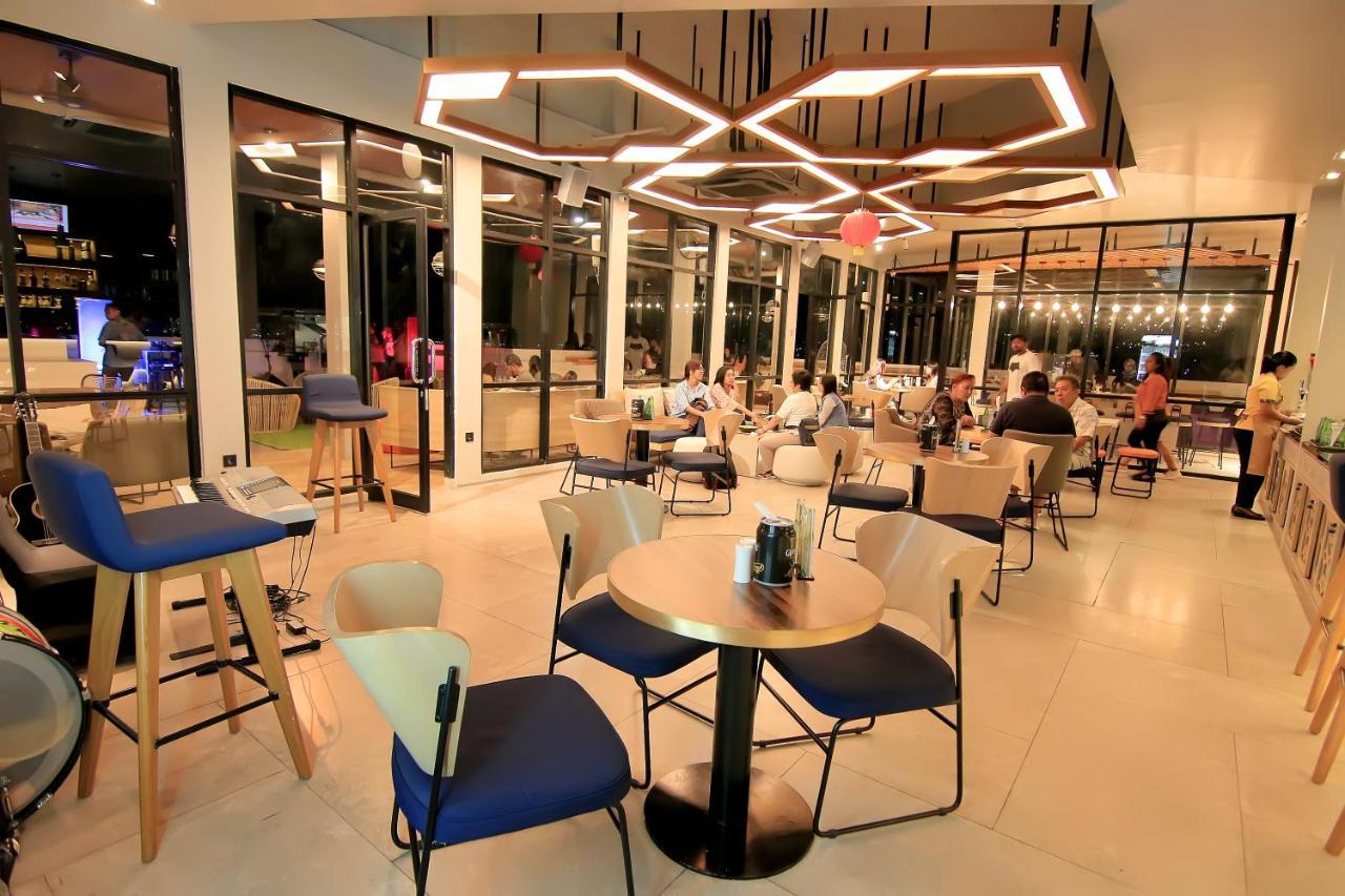 Swiss-Belhotel Ambon Exterior foto